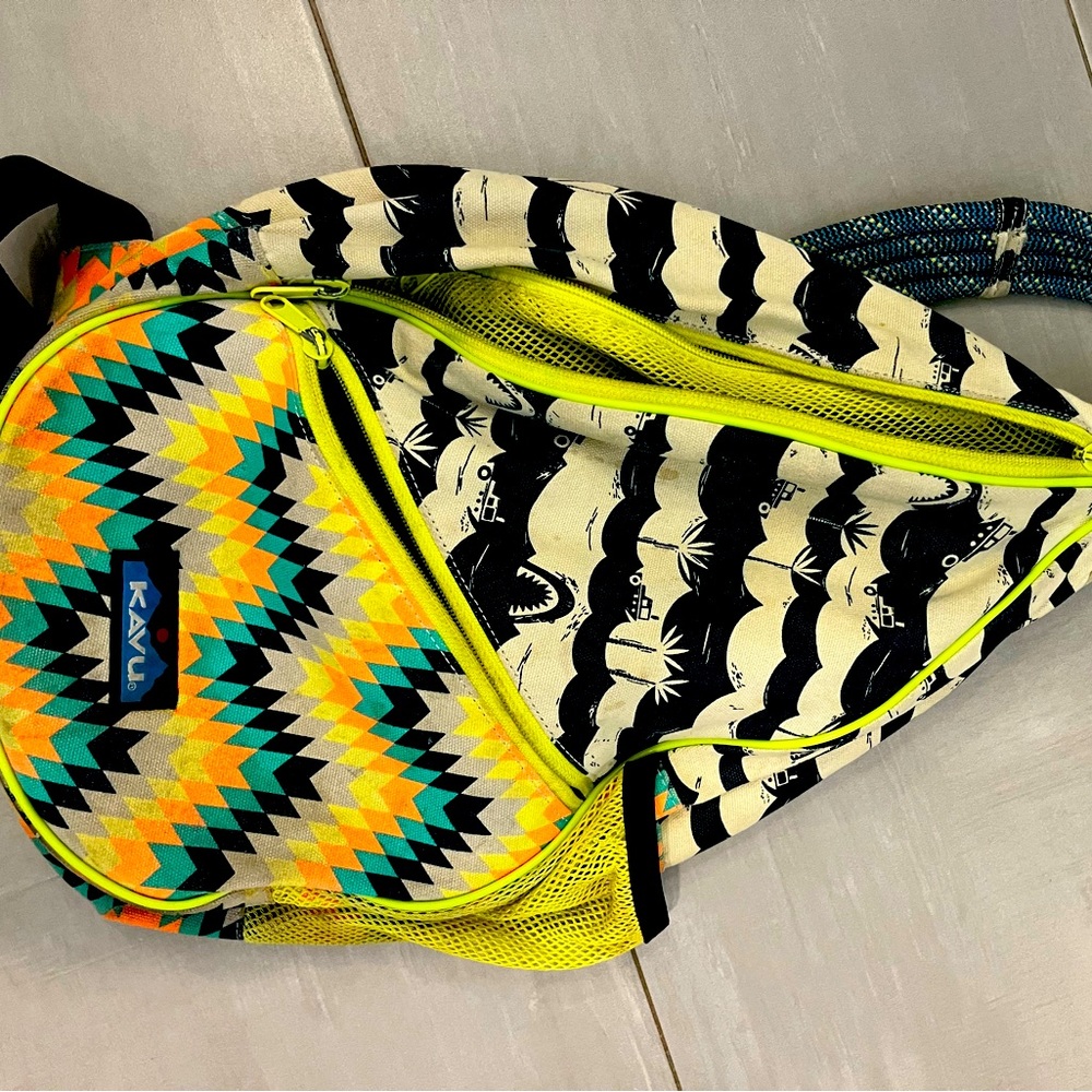 KAVU one shoulder bag